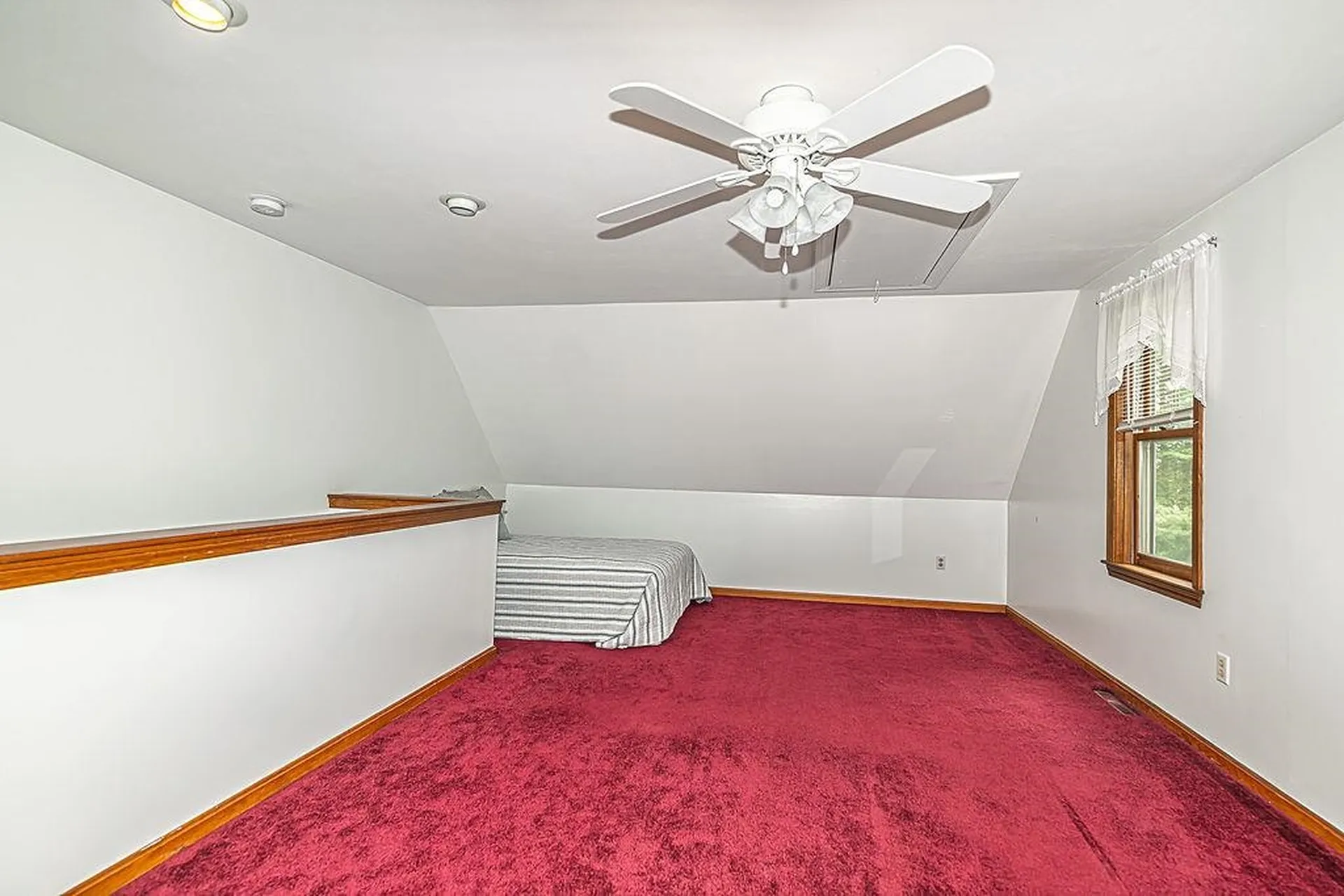 64 Glengarry Drive Stratham NH 03885