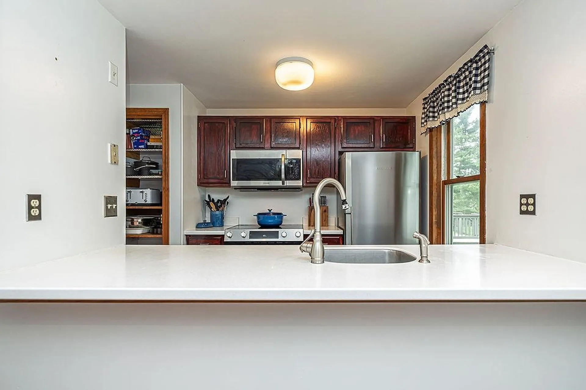 64 Glengarry Drive Stratham NH 03885