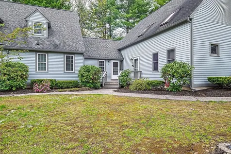 64 Glengarry Drive Stratham NH 03885