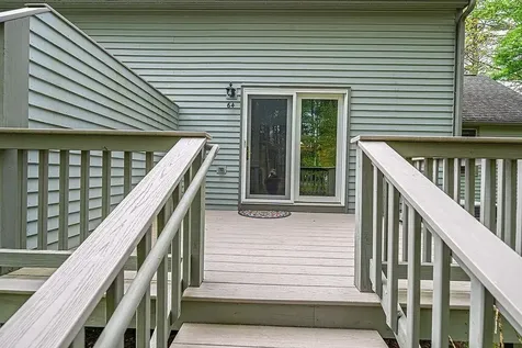 64 Glengarry Drive Stratham NH 03885