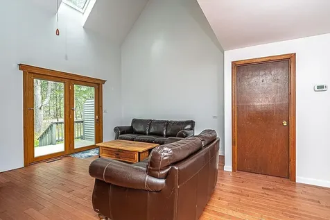 64 Glengarry Drive Stratham NH 03885