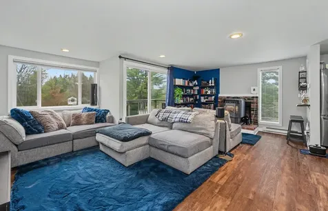 31 Eastside Lane Francestown NH 03043