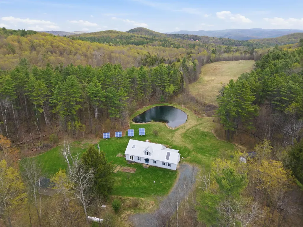 228 Leonard Road Sharon VT 05065