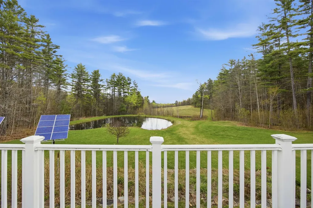 228 Leonard Road Sharon VT 05065
