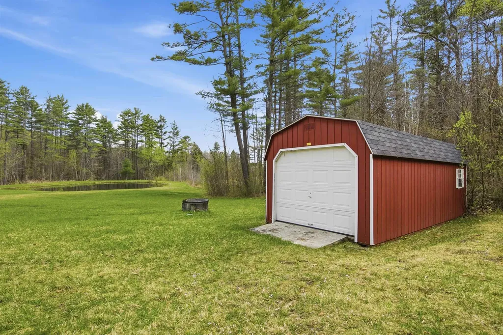 228 Leonard Road Sharon VT 05065
