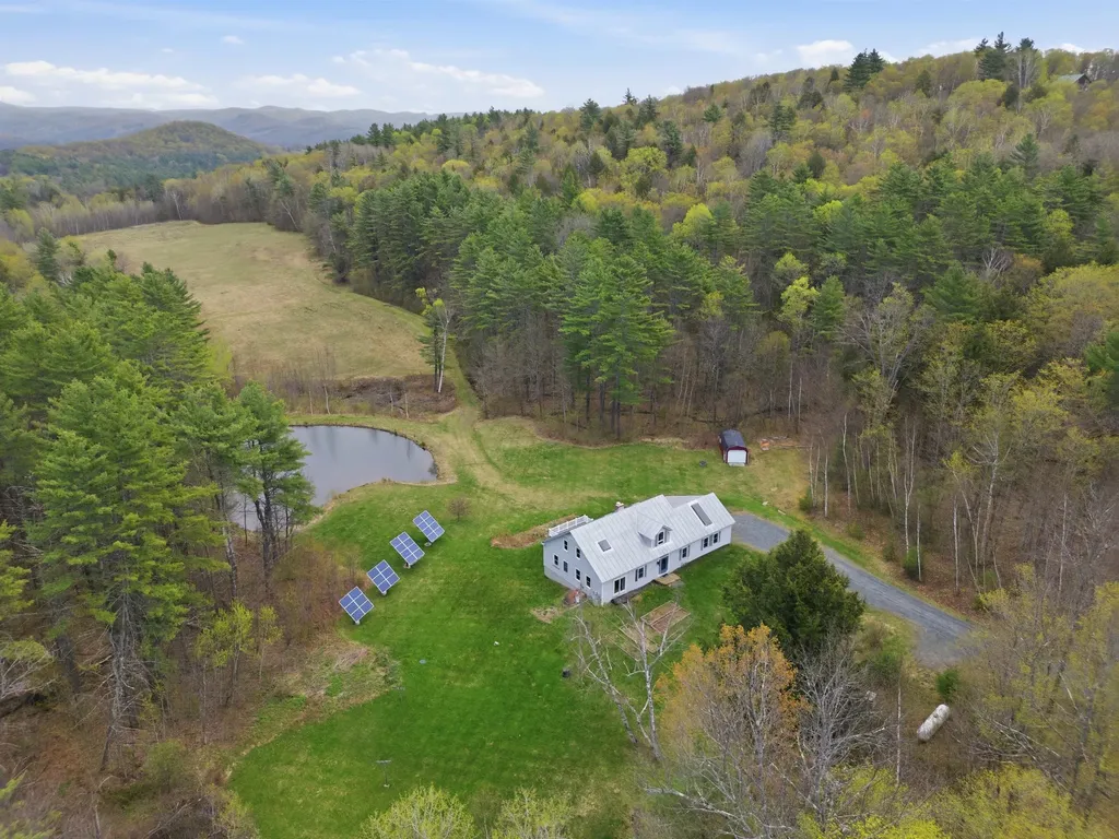 228 Leonard Road Sharon VT 05065