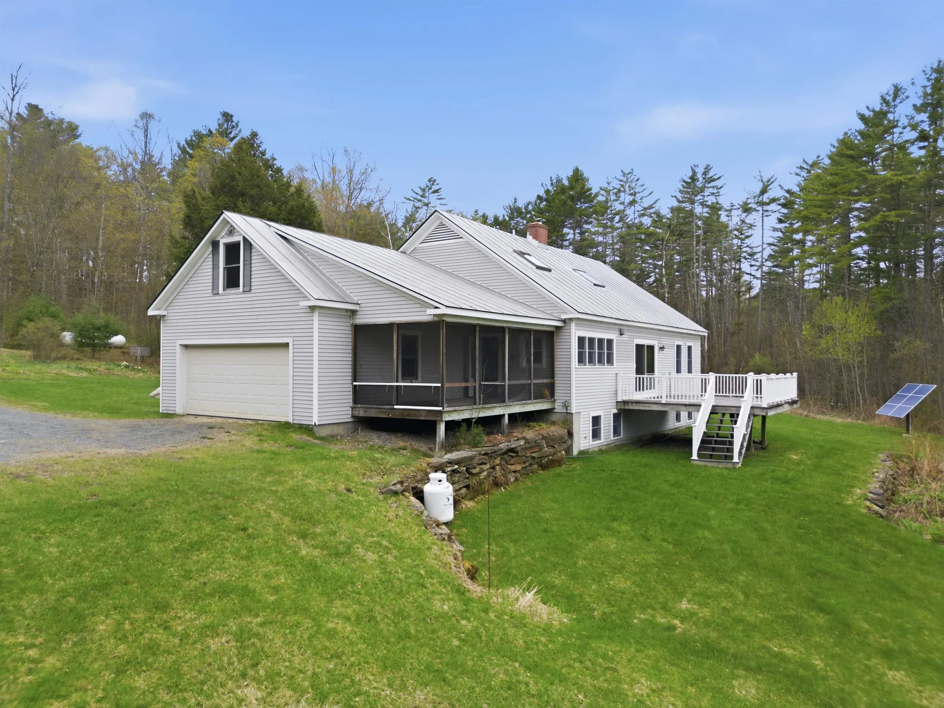 228 Leonard Road Sharon VT 05065