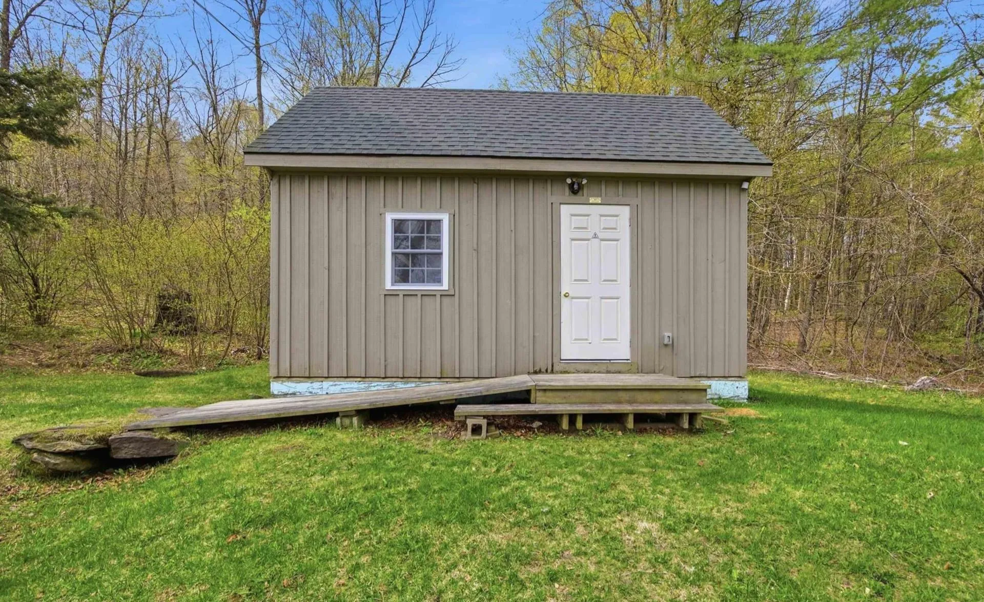 228 Leonard Road Sharon VT 05065