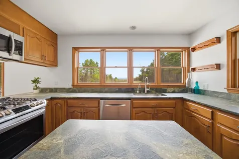 228 Leonard Road Sharon VT 05065