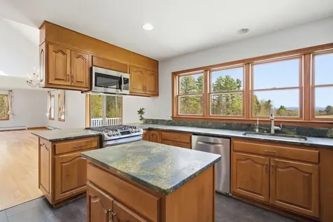 228 Leonard Road Sharon VT 05065