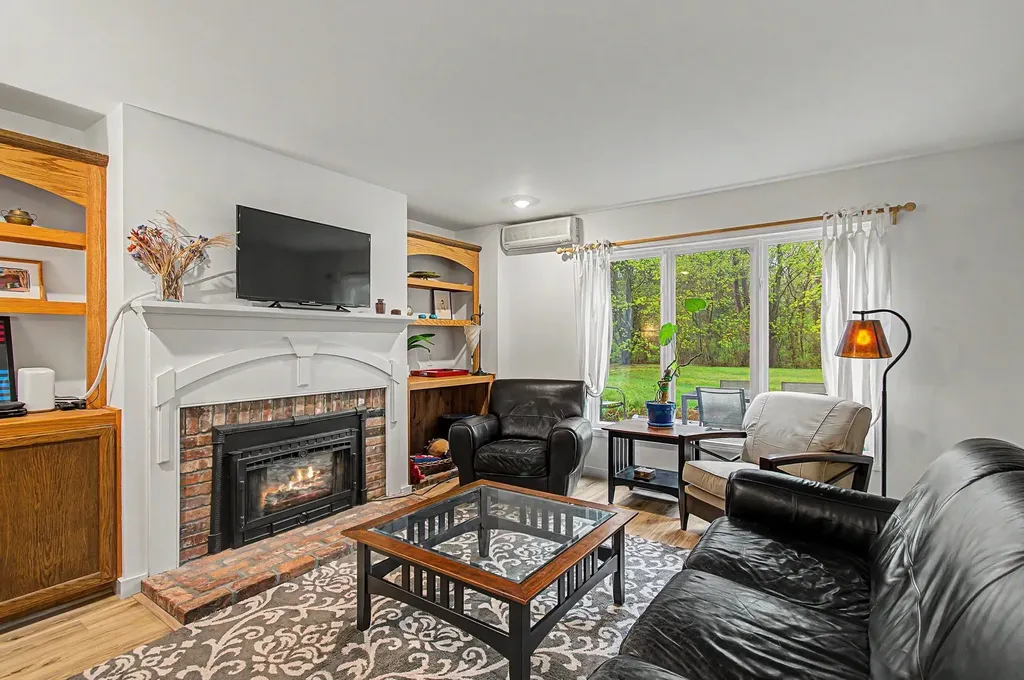 911 Dorset Street South Burlington VT 05403
