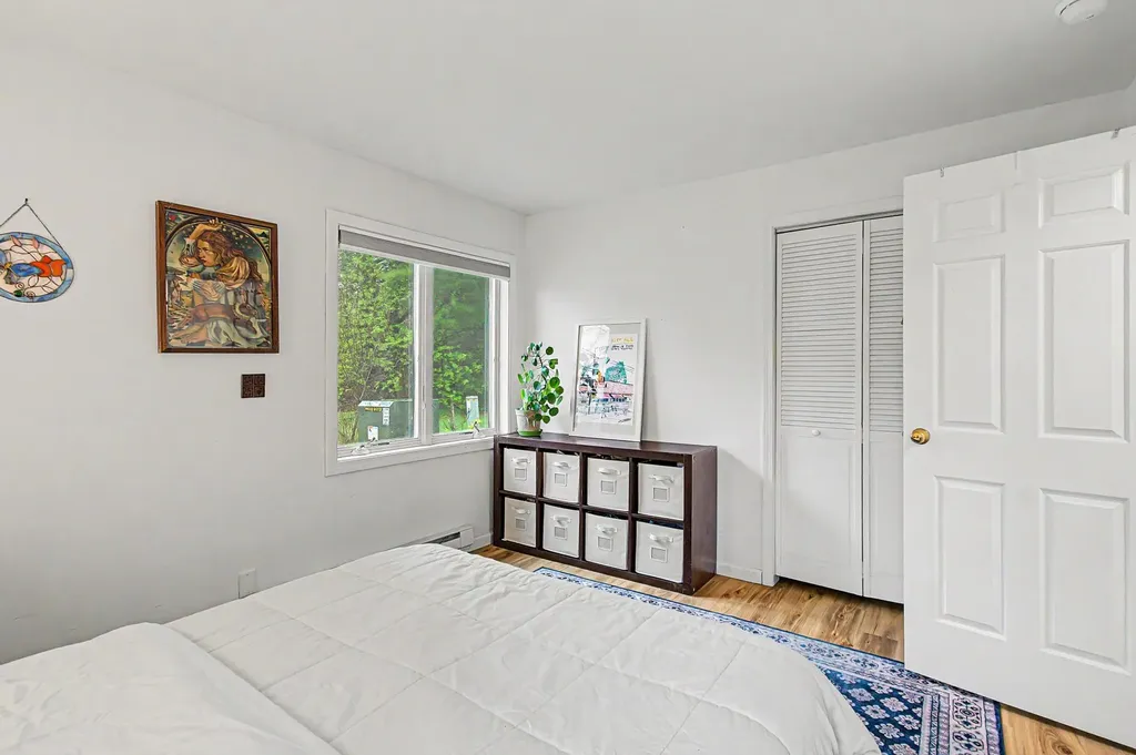 911 Dorset Street South Burlington VT 05403