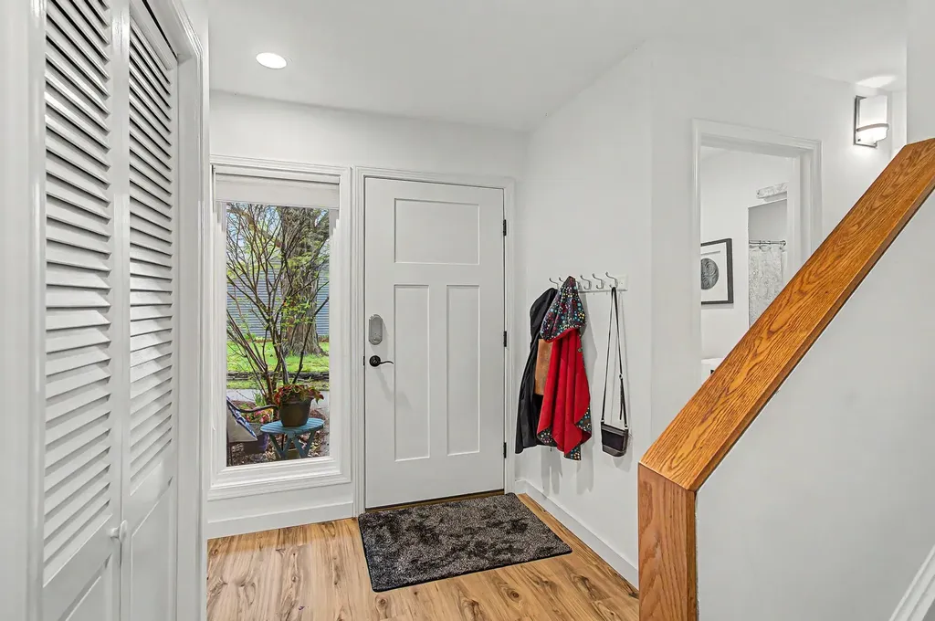 911 Dorset Street South Burlington VT 05403