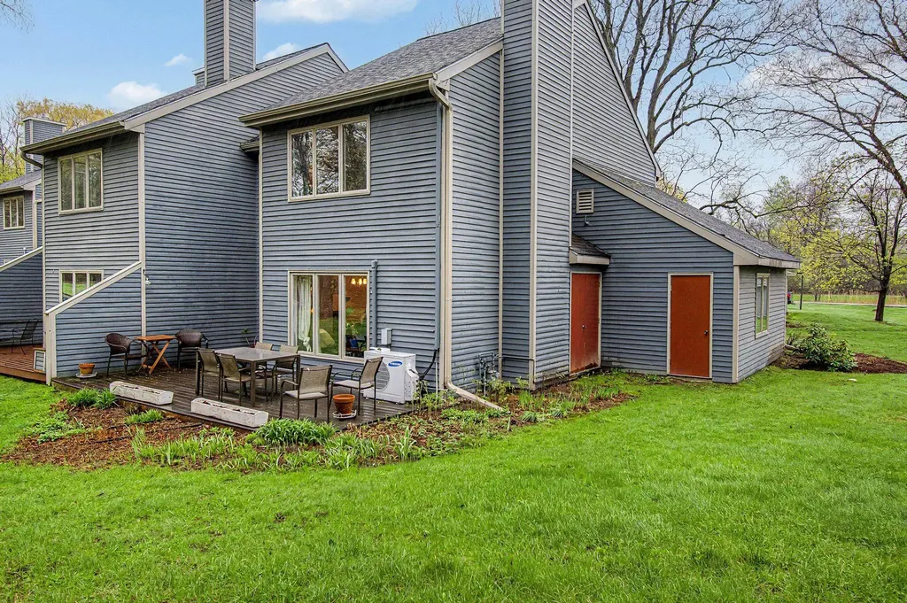 911 Dorset Street South Burlington VT 05403