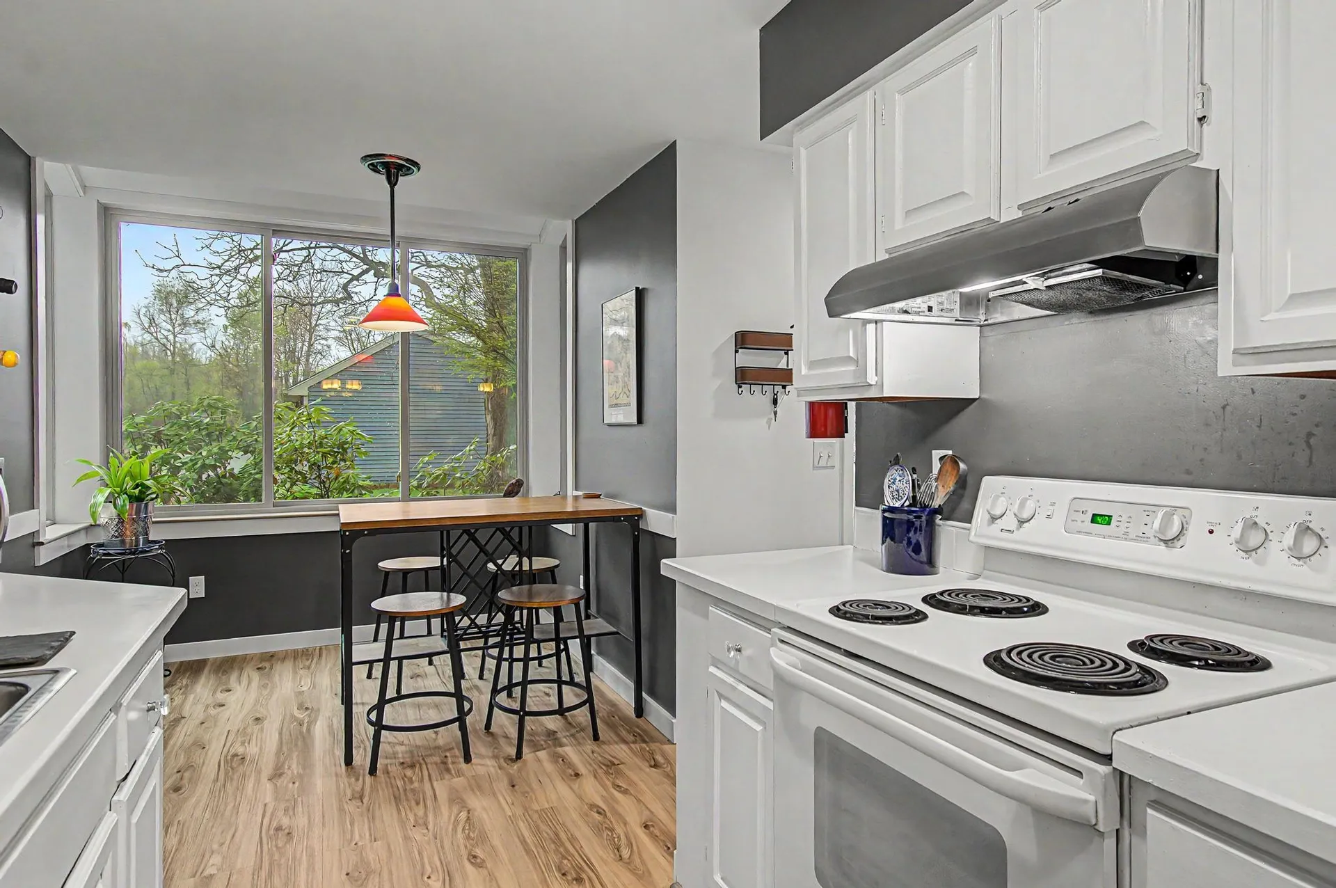 911 Dorset Street South Burlington VT 05403