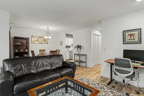 911 Dorset Street South Burlington VT 05403