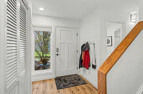 911 Dorset Street South Burlington VT 05403