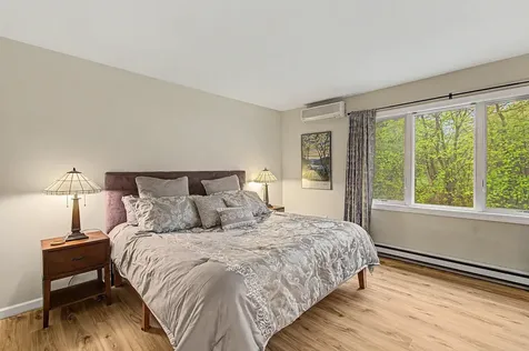 911 Dorset Street South Burlington VT 05403