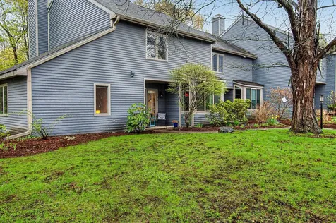 911 Dorset Street South Burlington VT 05403
