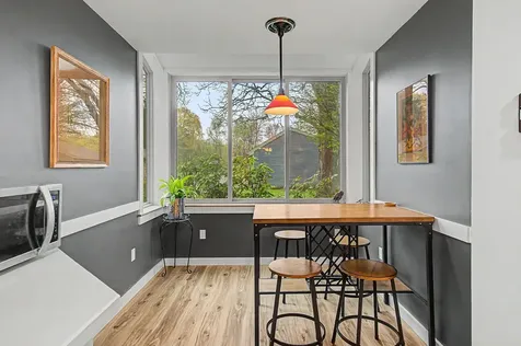 911 Dorset Street South Burlington VT 05403