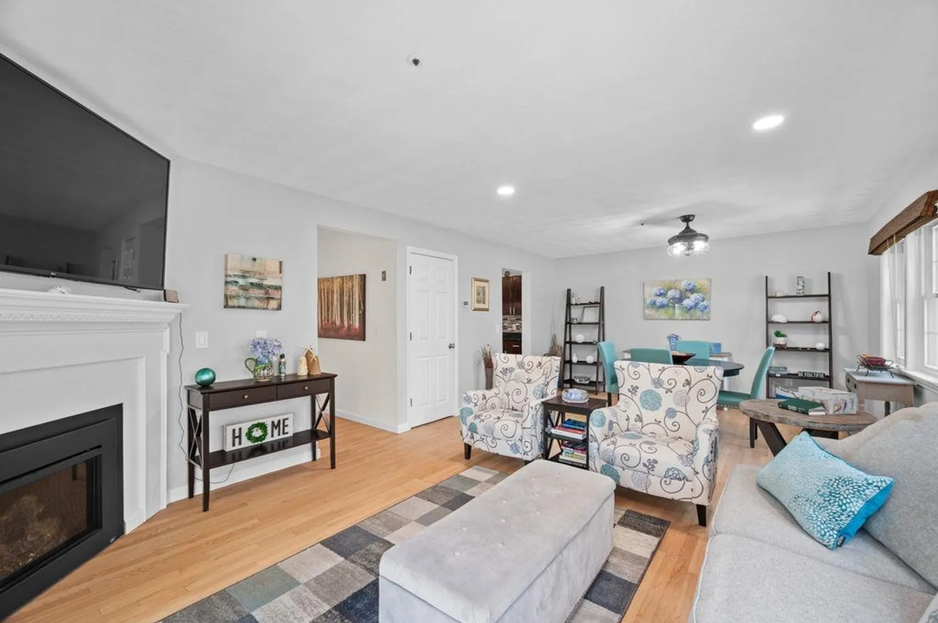 21 Villager Road Chester NH 03036