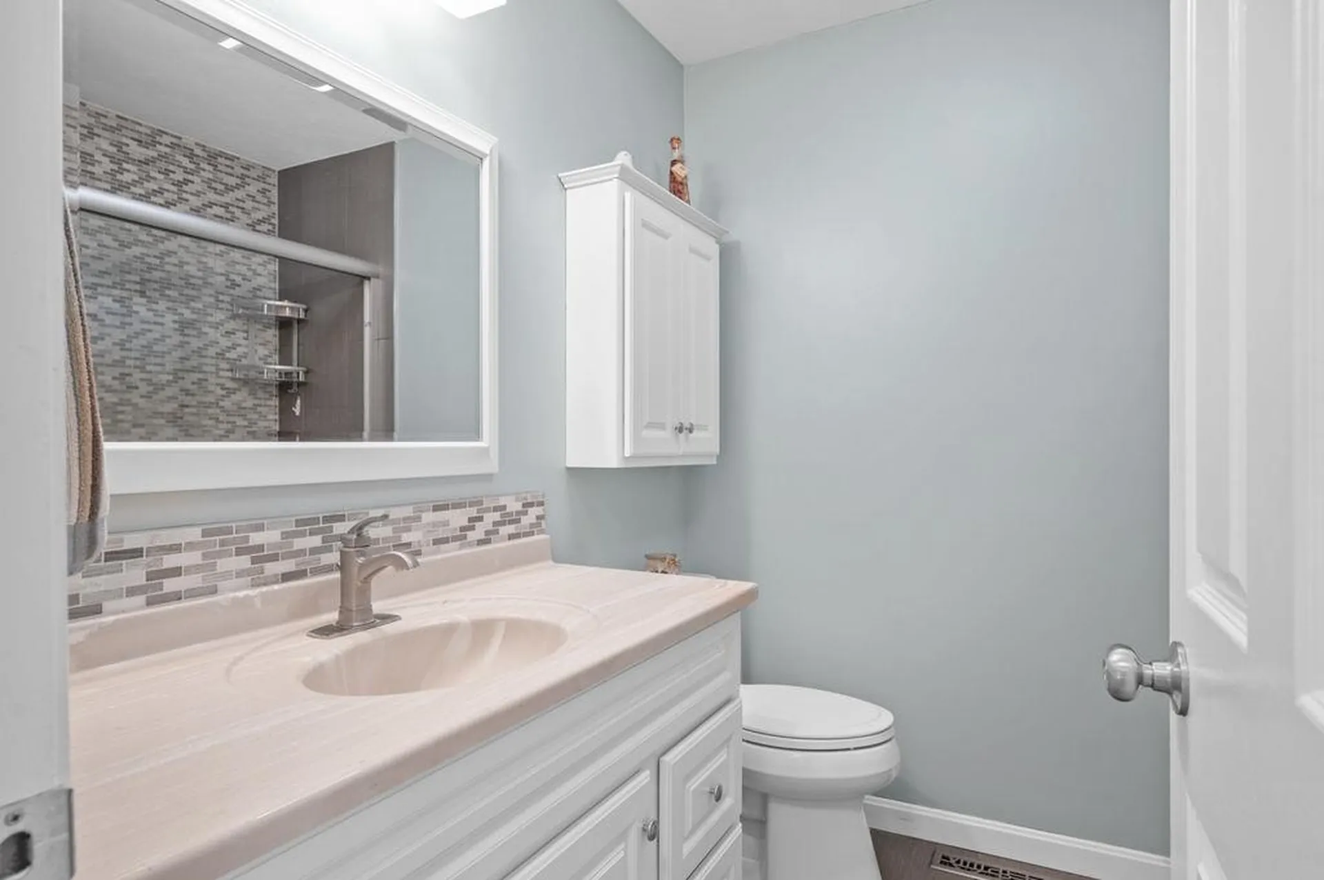 21 Villager Road Chester NH 03036