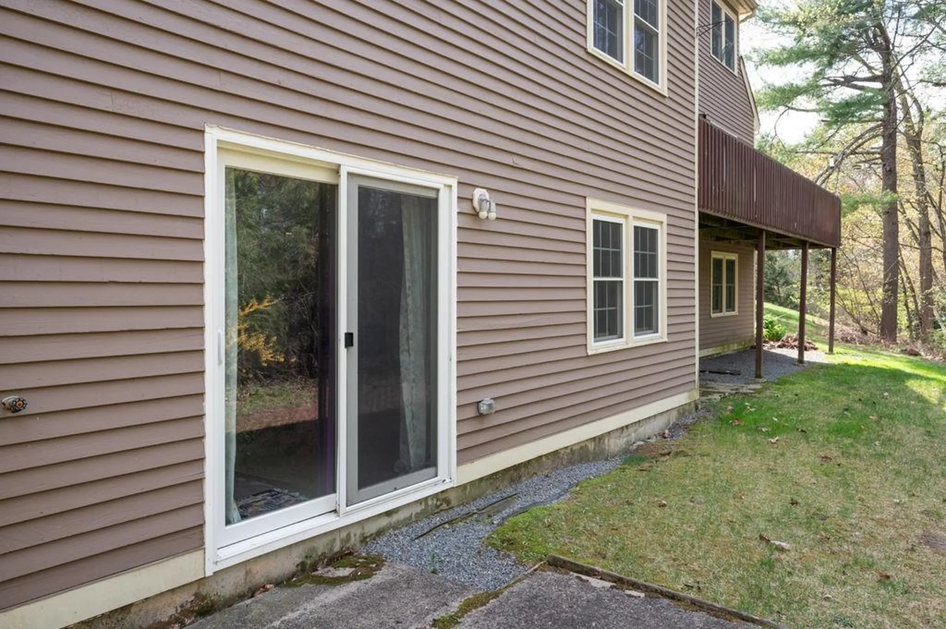 21 Villager Road Chester NH 03036