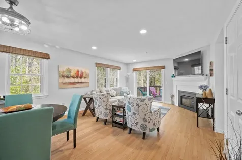 21 Villager Road Chester NH 03036