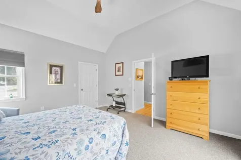 21 Villager Road Chester NH 03036