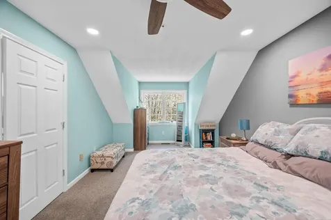 21 Villager Road Chester NH 03036