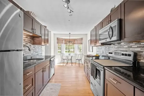 21 Villager Road Chester NH 03036