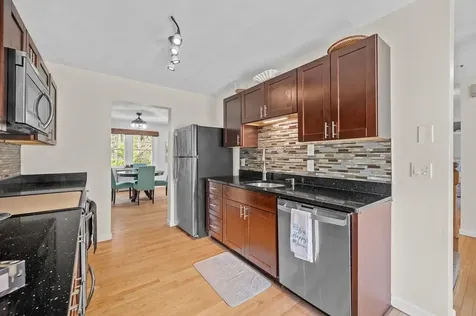 21 Villager Road Chester NH 03036