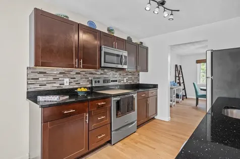 21 Villager Road Chester NH 03036