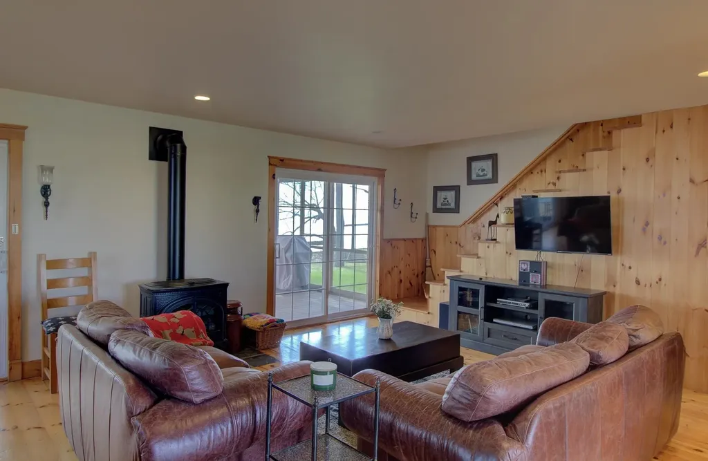 23 Mud Point South Alburgh VT 05440