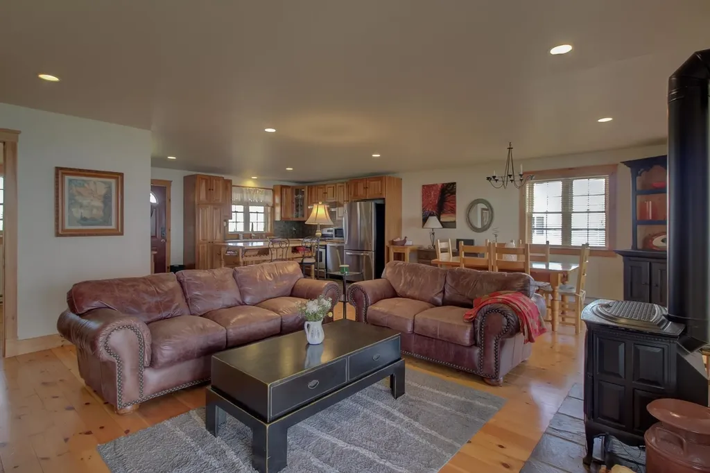 23 Mud Point South Alburgh VT 05440