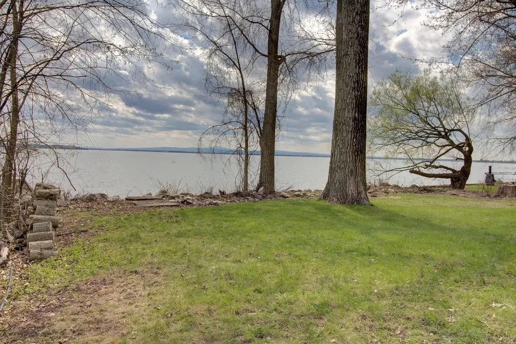23 Mud Point South Alburgh VT 05440