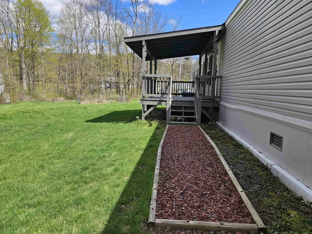 98 K-t Lane Northfield VT 05663