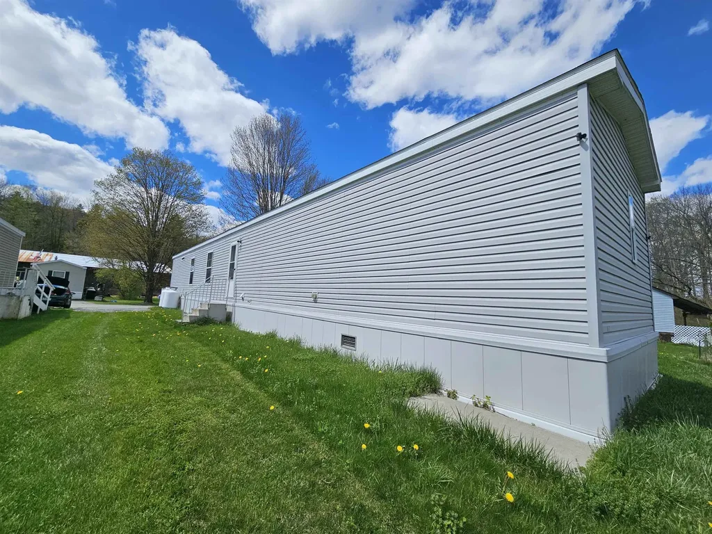 98 K-t Lane Northfield VT 05663