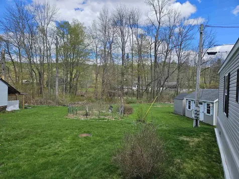 98 K-t Lane Northfield VT 05663