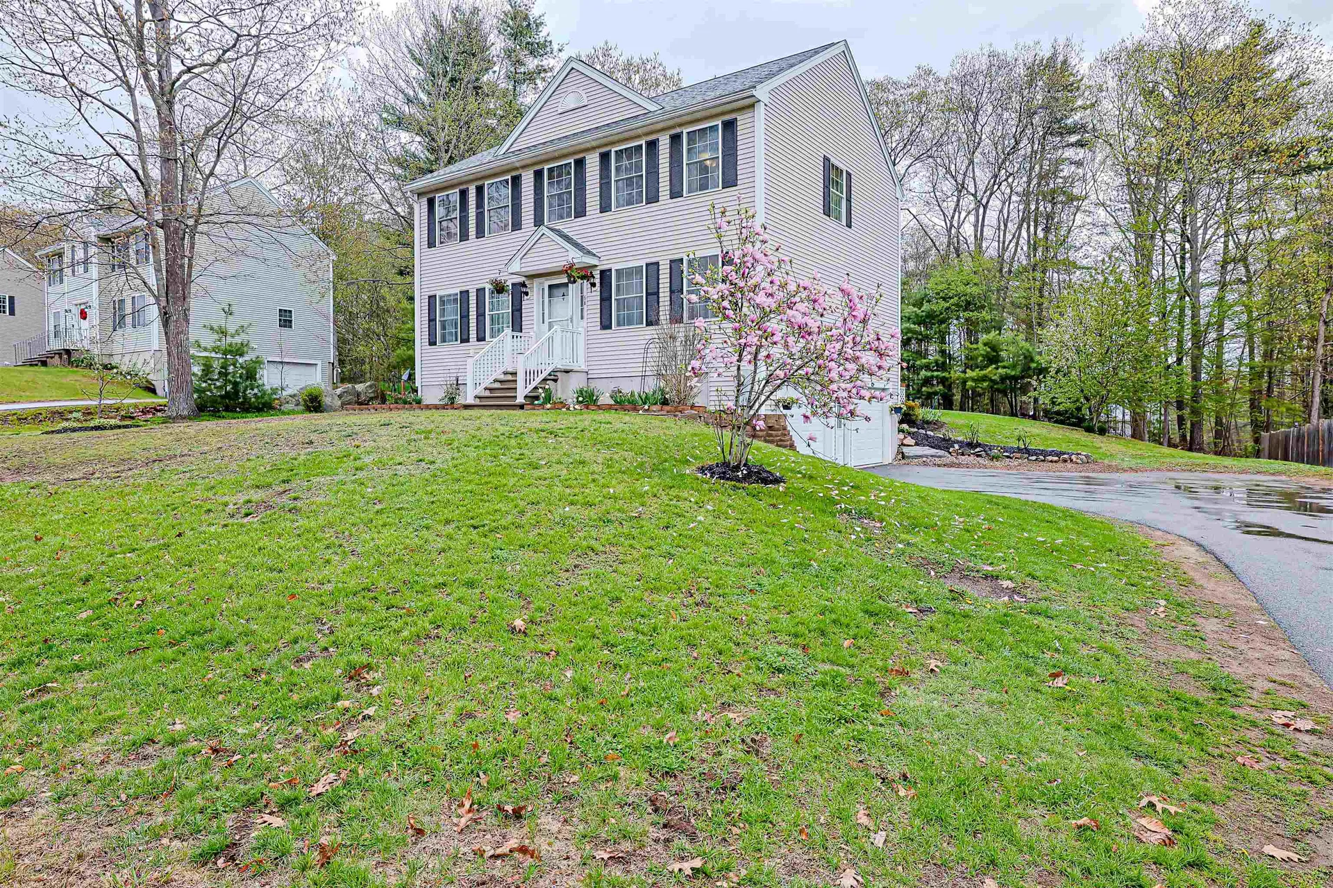 68 Waterford Drive Sandown NH 03873