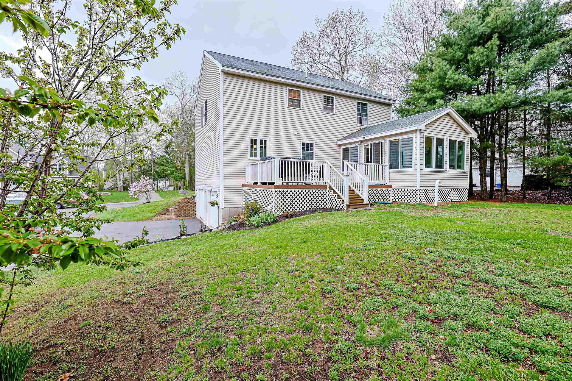 68 Waterford Drive Sandown NH 03873