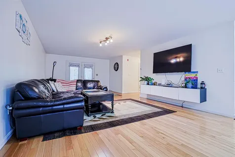 68 Waterford Drive Sandown NH 03873
