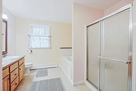 68 Waterford Drive Sandown NH 03873