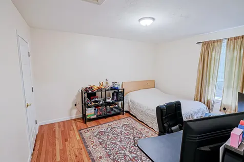 68 Waterford Drive Sandown NH 03873