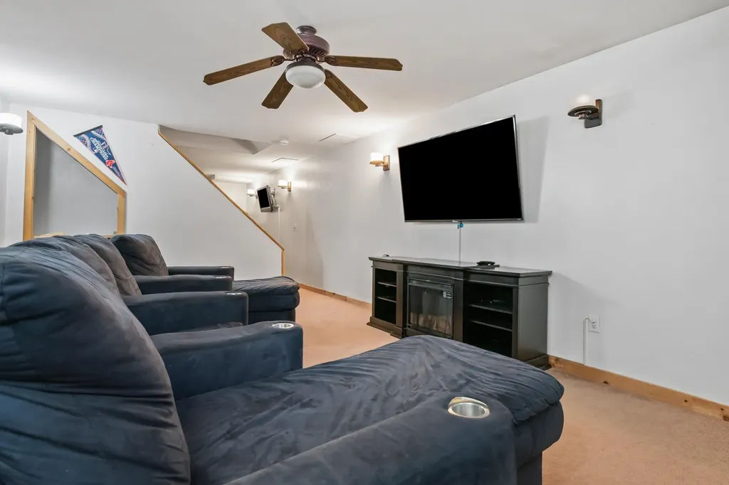 10 Landsdown Lane Conway NH 03818