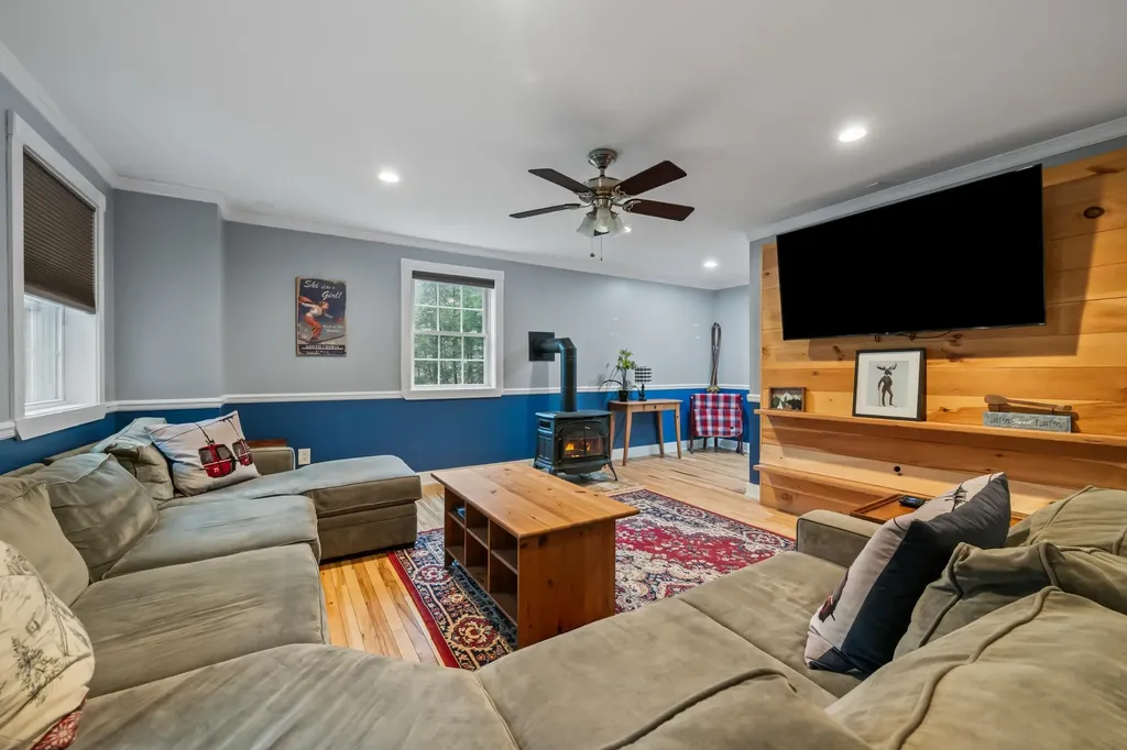 10 Landsdown Lane Conway NH 03818