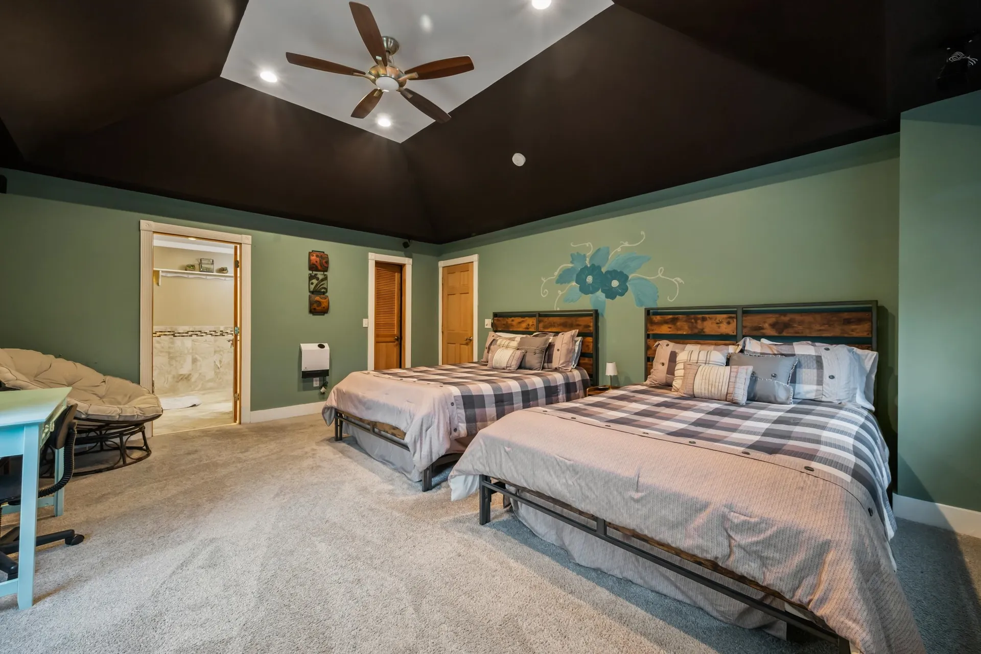 10 Landsdown Lane Conway NH 03818