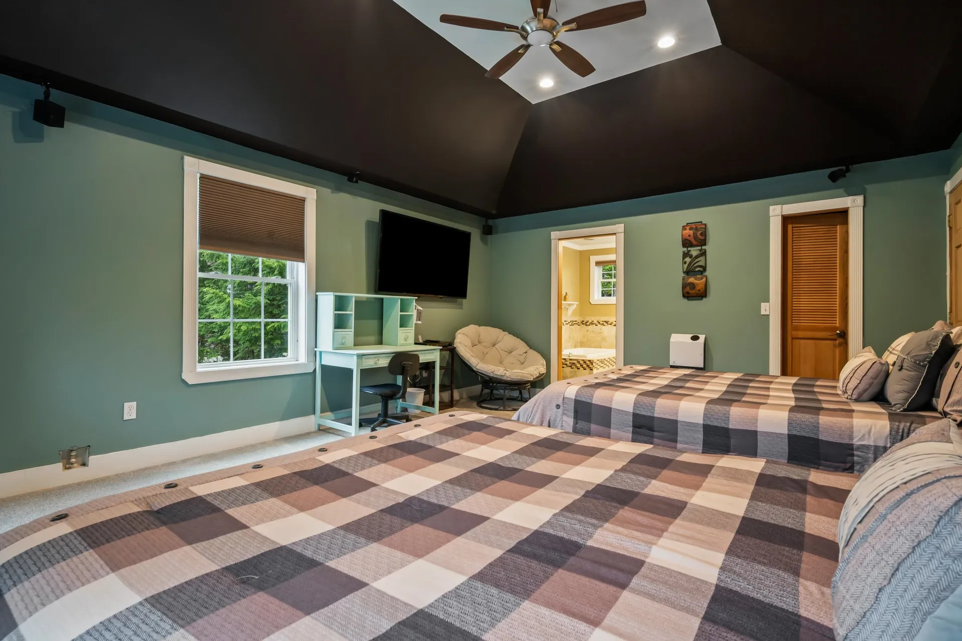 10 Landsdown Lane Conway NH 03818