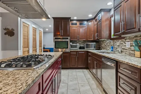 10 Landsdown Lane Conway NH 03818