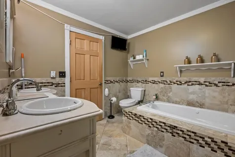 10 Landsdown Lane Conway NH 03818